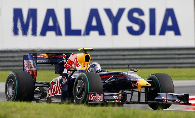 Otte Formel 1-hold vil bryde med Den Internationale Bilunion og laver deres egen piratserie. Blandt dem er Red Bull (billedet). Arkivfoto 