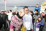 Dronning Margrethe på havnen i Nuuk sammen med Grønlands nye landsstyreformand, Kuupik Kleist. 