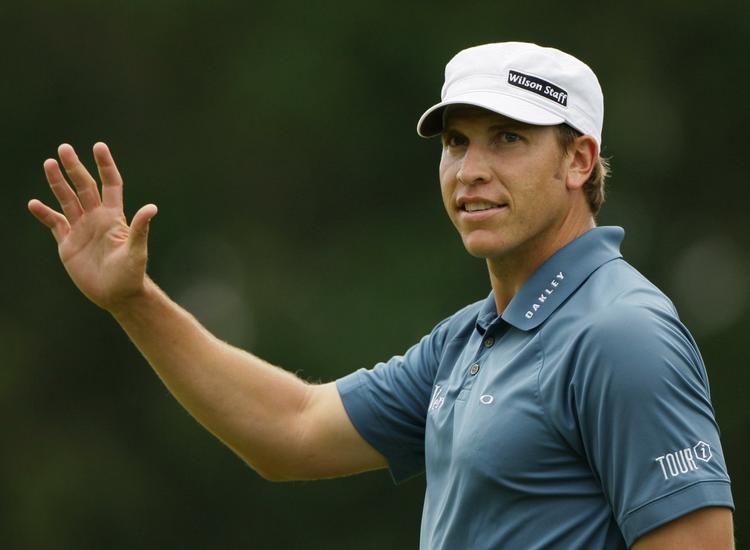 Ricky Barnes startede tredje runde med at være 8 under par, han var på et tidspunkt 11 under par, men sluttede som han startede og fører med ét slag. 