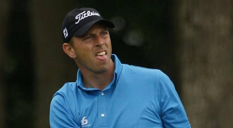 Søren Hansen kigger efter et slag på 10. hul i første runde af US Open. 