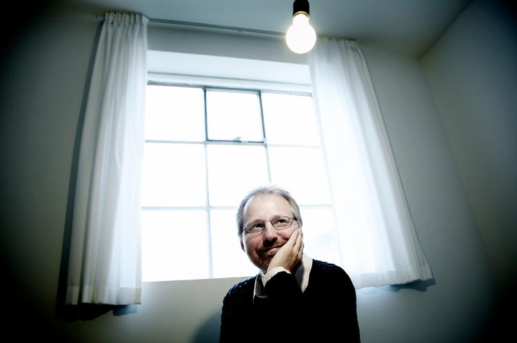»Hver gang vi møder en grov generalisering, må vi stoppe op og afsløre den som den løgn, den er«, siger Rune Engelbreth Larsen. Foto: Kåre Viemose 