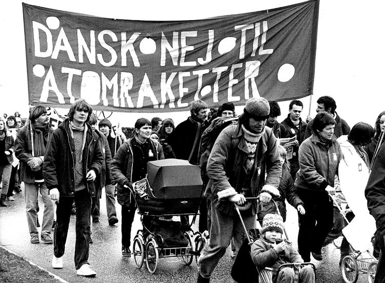PET var kritisk over for fredsbevægelserne. Tjenesten forsøgte at forpurre fredskongres i København. Arkivfoto fra påskemarch mod atomvåben i 1983. 