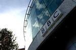 BBC vil også fortælle hvor meget, der i alt bliver brugt på honorarer til stjerneskuespillere og værter, men vil ikke oplyse, hvad hver enkelt får. 