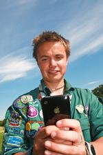 Lasse Mørch er ved at få gang i iPhone. Det lykkedes efter at han havde downloadet en del forskellige navigationsprogrammer. 