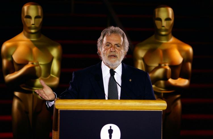Formanden for det amerikanske filmakademi, Sid Ganis, fortæller her om ændringen i Oscar-festen. 
