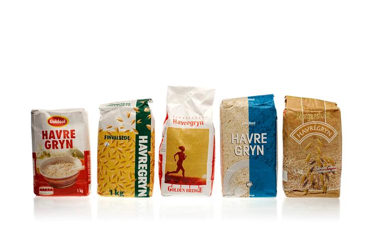 Stillingspriskrig. Politikens årlige discount pristjek viser tæt løb mellem kæderne. Hele 12 varer ud af 36 har ens pris i forretninger (med en margen på 5 øre). Således koster 1 kg havregryn 7,95 kroner i alle kæderne. 
