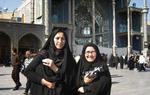 De to danske instruktører Annette Mari Olsen (tv.) og Katja Forbert Petersen (th.) har med 'Mit iranske paradis' skabt et mangfoldigt indtryk af de seneste 100 års Iran. PR-Foto: Sfinx