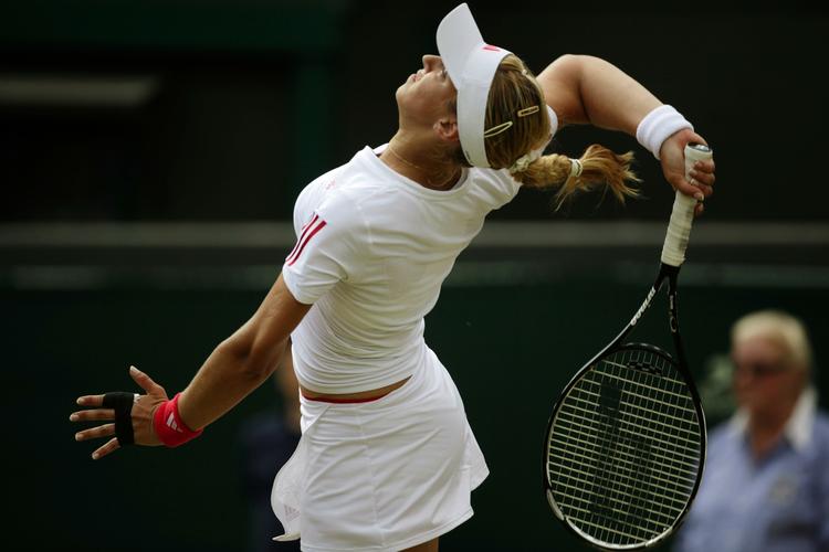 Sabine Lisicki betegnes som en 'superserver'. 