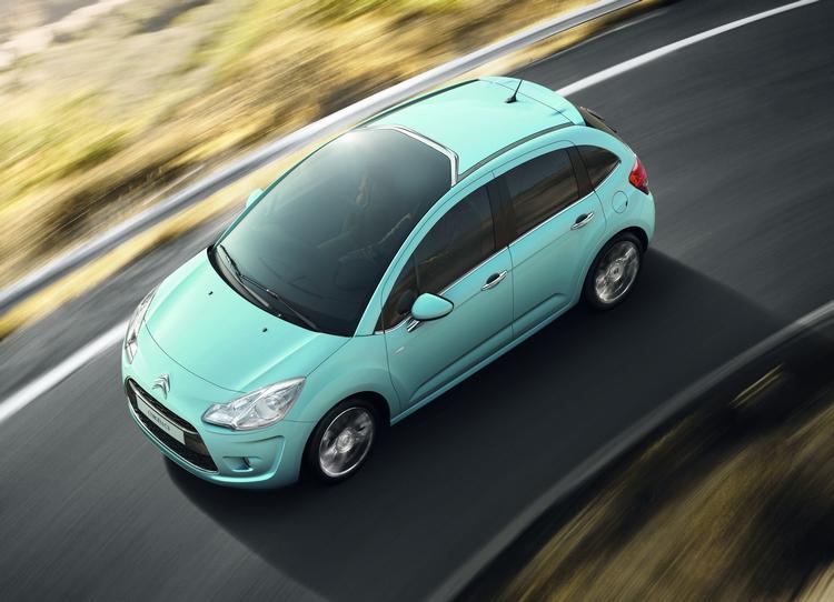 Værsgo, kig op. Den nye Citroën C3 kan fås med et gigantisk glastag. 