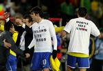 DBU's generalsekretær mener ikke, det er i orden, at de brasilianske fodboldspillere Lucio og Kaka iførte sig disse trøjer efter finalen i Confederatiosn Cup. 