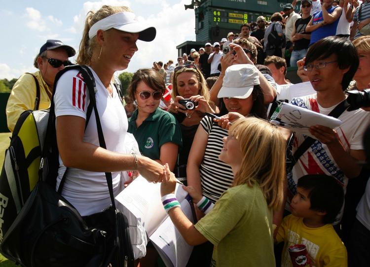 Caroline Wozniacki nåede blandt de 16 sidste i Wimbledon, men i næste uge er hun  topseedet i Sverige. Arkivfoto. 