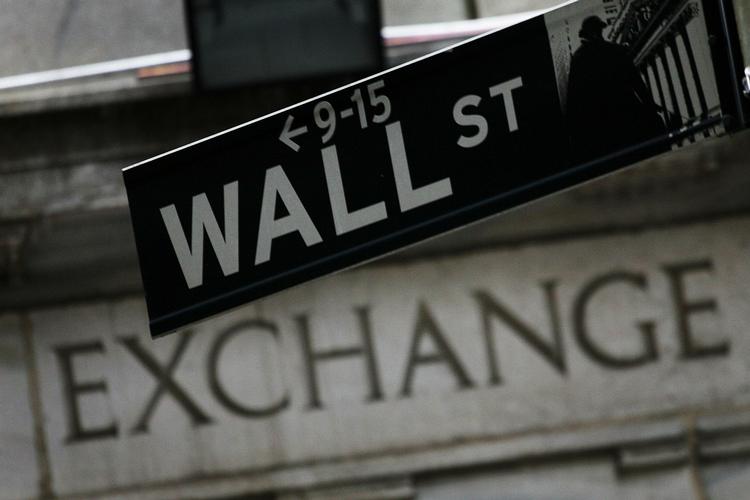 Børsen på Wall Street reagerer blandt andet på, at arbejdsløshedsprocenten er den højeste i 26 år. 