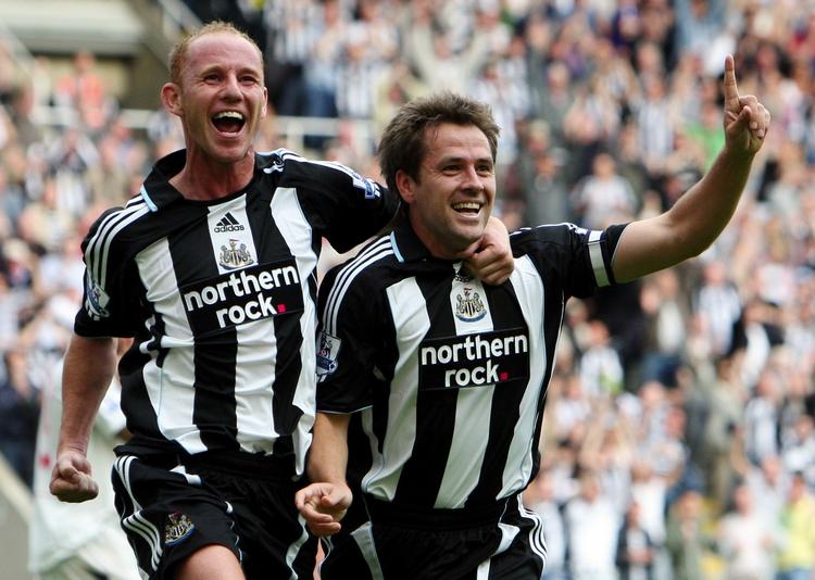 Der har ikke været meget at juble over de seneste sæsoner for Michael Owen (tv). Nu ser han ud til at få chancen i Manchester United. Arkivfoto. 