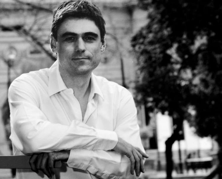 Pablo Simonettis underliggende påstand er, at mænd er til mænd og kvinder til kvinder. Hvis omstændighederne byder det. Foto: Julio Donoso 