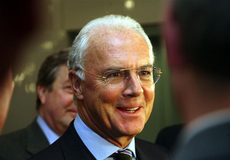Den magtfulde tyske fodboldboss, Franz Beckenbauer, mener, at England vil være et godt sted at placere VM i fodbold i 2018. Arkivfoto. 