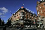 Politiken kan nu prale af at være Danmarks mest læste betalingsavis - kun gratisavisen Metro-Xpress er større. Arkivfoto 