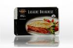 Den frosne lasagne fra køledisken er ikke steget lige så meget i pris som sunde råvarer er. Alligevel kan det både økonomisk og sundhedsmæssigt stadig bedst betale sig at lave lasagnen selv. 
