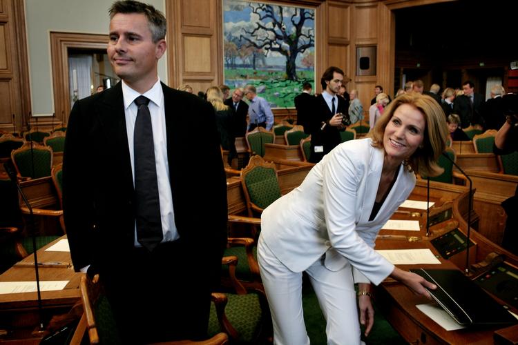 Henrik Sass Larsen og Helle Thorning-Schmidt anses af 42 procent af vælgerne som et svagt eller et meget svagt hold. 