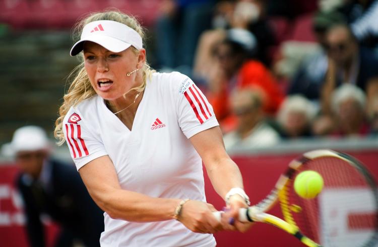 Caroline Wozniacki roste sin modstander for en god indsats. Arkivfoto. 