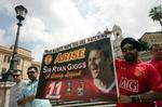 I forbindelse med årets Champions League-finale blev Ryan Giggs i Rom hyldet af Manchester United-fans. Arkivfoto. 