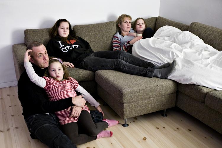Kampagnen om overgangen til digitale tv-signaler mangler stadig at oplyse 36 procent af de danske husstande om de skal vente sort skærm 1. november. Arkivfoto. 