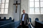 Kaj Bollmann har tabt valget om posten som biskop i København.  Han mener, at vinderen, Peter Skov-Jakobsen, vil stå for en mere tavs linje. 