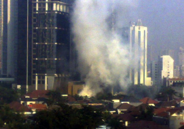 Dette syn mødte i morges indbyggerne i Indonesiens hovedstad Jakarta. 