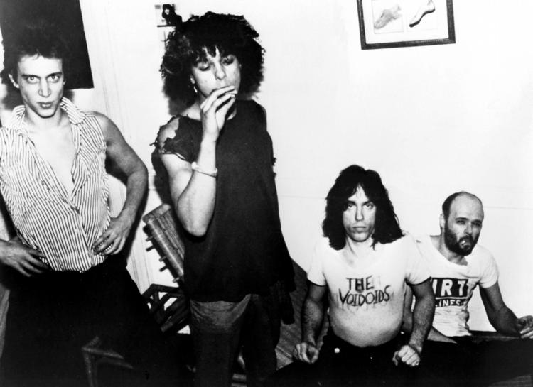 »Dengang var jeg fortvivlet og nedbrudt af narko«, siger Richard Hell (tv) om grunden til, at han nu genudgiver 'Destiny Street' fra 1982. Arkivfoto. 