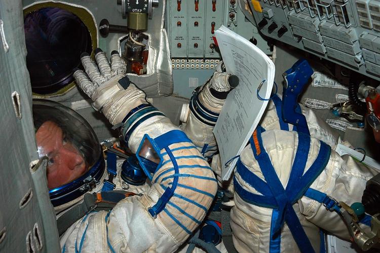 Man må sno sig, hvis man vil være astronaut. Her et billede fra Nasas træningssimulator, der forbereder astronauterne til ISS-missioner. 