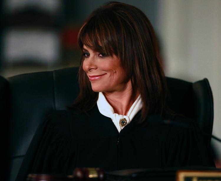 Tv-dommer Paula Abdul så fortrøstningsfuld ud til et pressemøde i starten af måneden, om hendes show 'Drop Dead Diva'. 