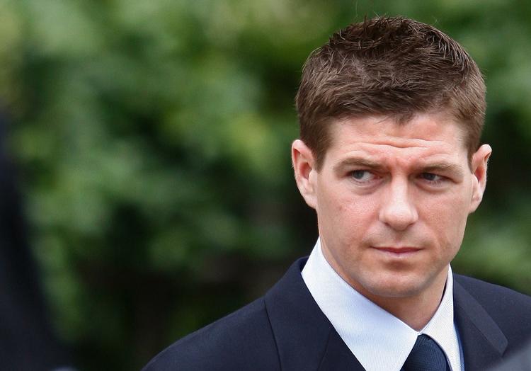 Steven Gerrard genoplevede slagsmålet på en pub 29. december, der han var en tur i retten. Arkivfoto. 
