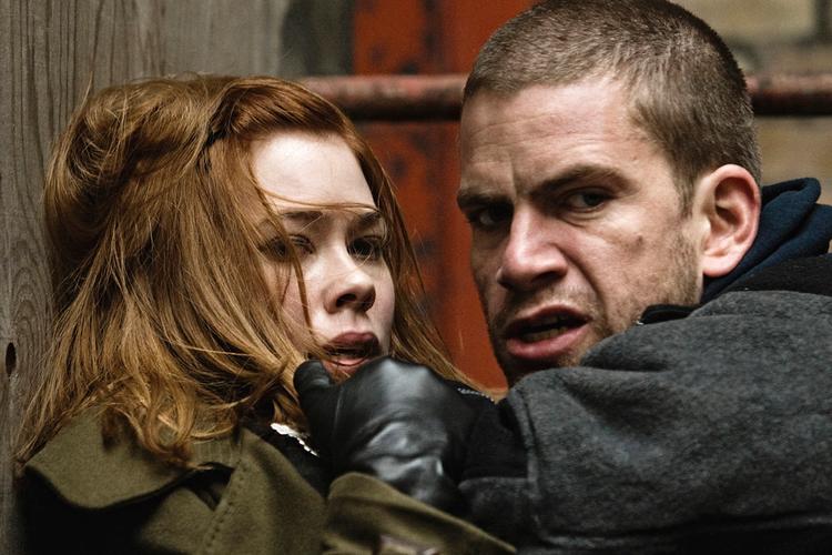 Nikolaj Lie Kaas og Birgitte Hjort Sørensen i den danske udgave af 'Kandidaten'. Herhjemme blev filmen især omtalt, fordi en anmelder afslørede centrale dele af plottet i sin anmeldelse. Foto fra filmen. 