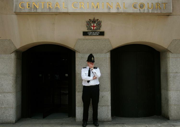 De to fængslede i sagen om den syreangrebne dansker vil blive stillet for retten Old Bailey i London 30. september. Arkivfoto. 