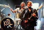 Kings of Leon var et af de store navne, der spillede på den svenske Hultsfredsfestival i år. Det hjalp dog ikke festivalen, som solgte for få billetter og endte med millionunderskud. Nu går festivalchefen af. Arkivfoto. 
