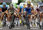 Dagens etape kan meget vel ende som en duel mellem Mark Cavendish (tv.) og Tyler Farrar (th.) fra Garmin. 