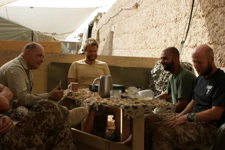 Forsvarsminister Søren Gade (V) har besøgt de danske soldater i Helmand-provinsen. 