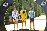 Lance Armstrong var sammen med Alberto Contador på podiet i Paris, men han fejrede ikke sejren sammen med spanieren og resten af Astana-holdet. 