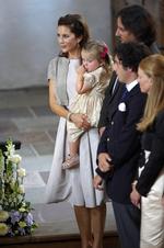 Prinsesse Isabella kom op på mors arm under dåben. 