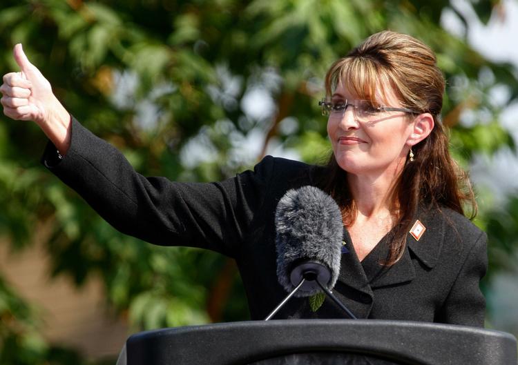 Palin lod sig hylde, da hun gik af. 