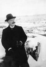 Kongehuset vil ikke kommentere kritikken af sin deltagelse i fejringen af forfatteren Knut Hamsuns 150-års dag. Arkivfoto: Bild Ullstein 