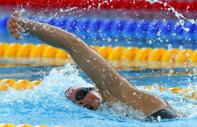 Iført en X-Glide fra Arena svømmede Lotte Friis tolv sekunder hurtigere end nogen sinde i 1.500 meter fri. 