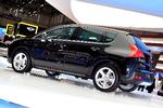 Peugeot 3008 er høj og rummelig, men i første omgang kun med fem sæder. Syvsædet version følger. 