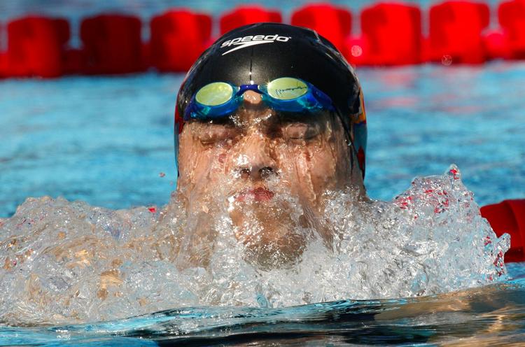 Hurtigste tid i det indledende heat i 1.500 meter fri fik kineseren Sun Yang, der med 14.54,54 min. spurtede sig to hundrededele sekund foran Oussama Mellouli i det samme heat, som Mads Glæsner deltog i. 
