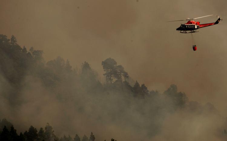Det er fortsat uvist, hvad der har forårsaget de omfattende brande på La Palma. De kommer efter længere tids tørke og kraftige vinde på atlanterhavsøen. 