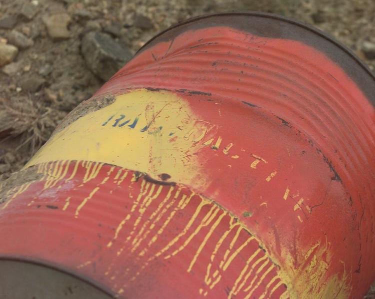 Radioaktiv tønde efterladt ved Thulebasen. Arkivfoto. 