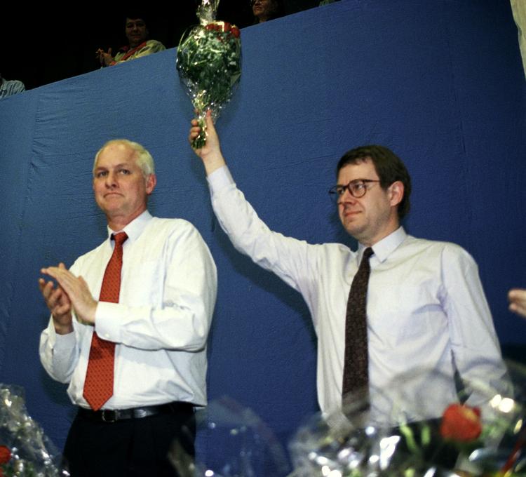 Formandsopgøret i 1992 mellem Auken og Nyrup i 1992 har givet stof til en stribe bøger om Svend Auken. 