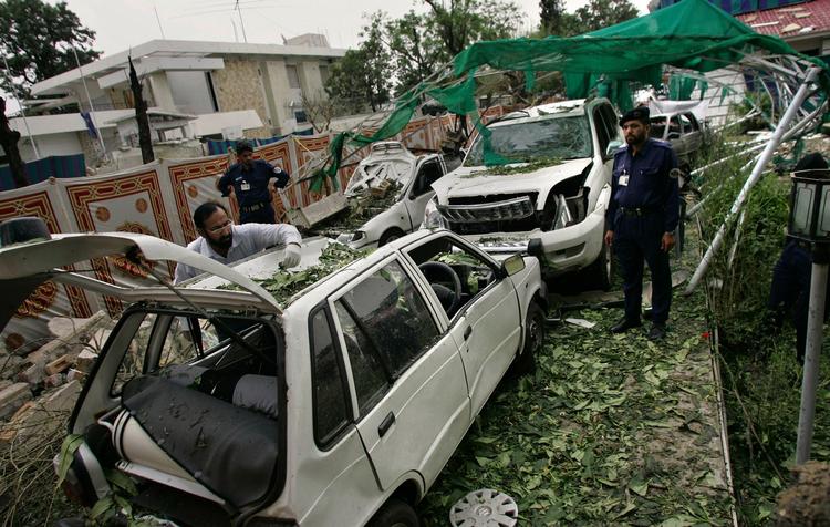 Otte mennesker blev dræbt under angrebet mod den danske ambassade. 