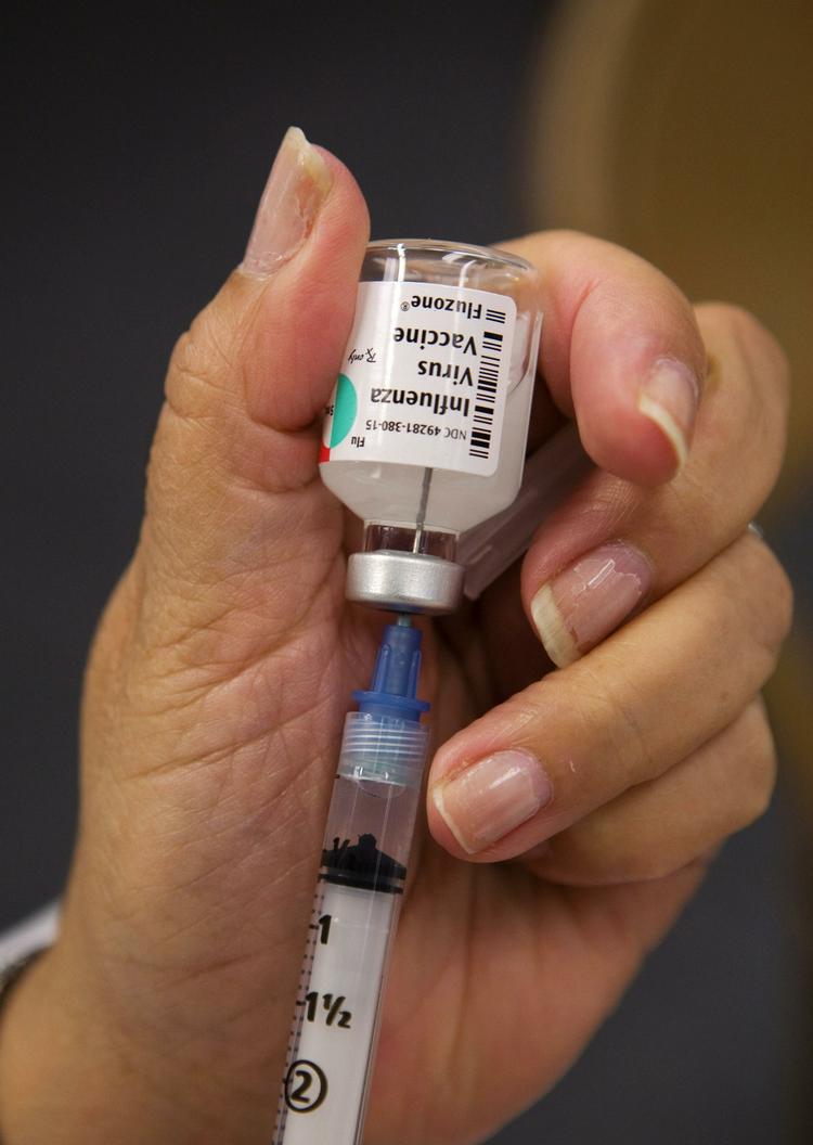 Danmark har indkøbt masser af influenza-vaccine, og der bliver god brug for medicinen. Modelfoto. 
