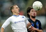 FCK's Zdenek Pospech havde problemer med Daigo Kobayashi fra Stabæk - alligevel var det FCK'erne, der gik videre. 