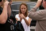 Stacey Falk fortæller journalister om massakren, hvor en seksuel frustreret mand skød og dræbte tre og sårede flere kvinder i et fitnesscenter i Pennsylvania. 